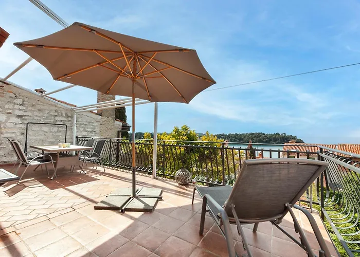 Monte Holiday Home With Jacuzzi