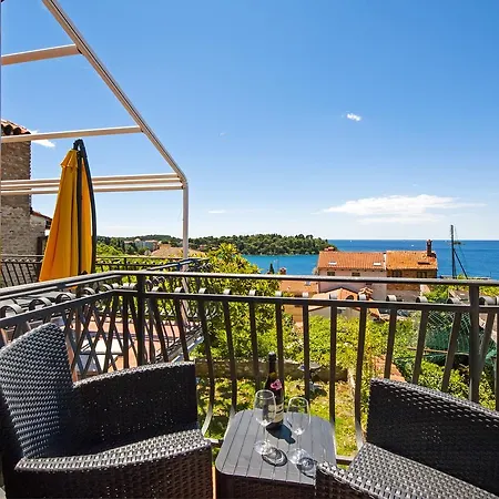 Monte Holiday Home With Jacuzzi Rovinj Exterior photo