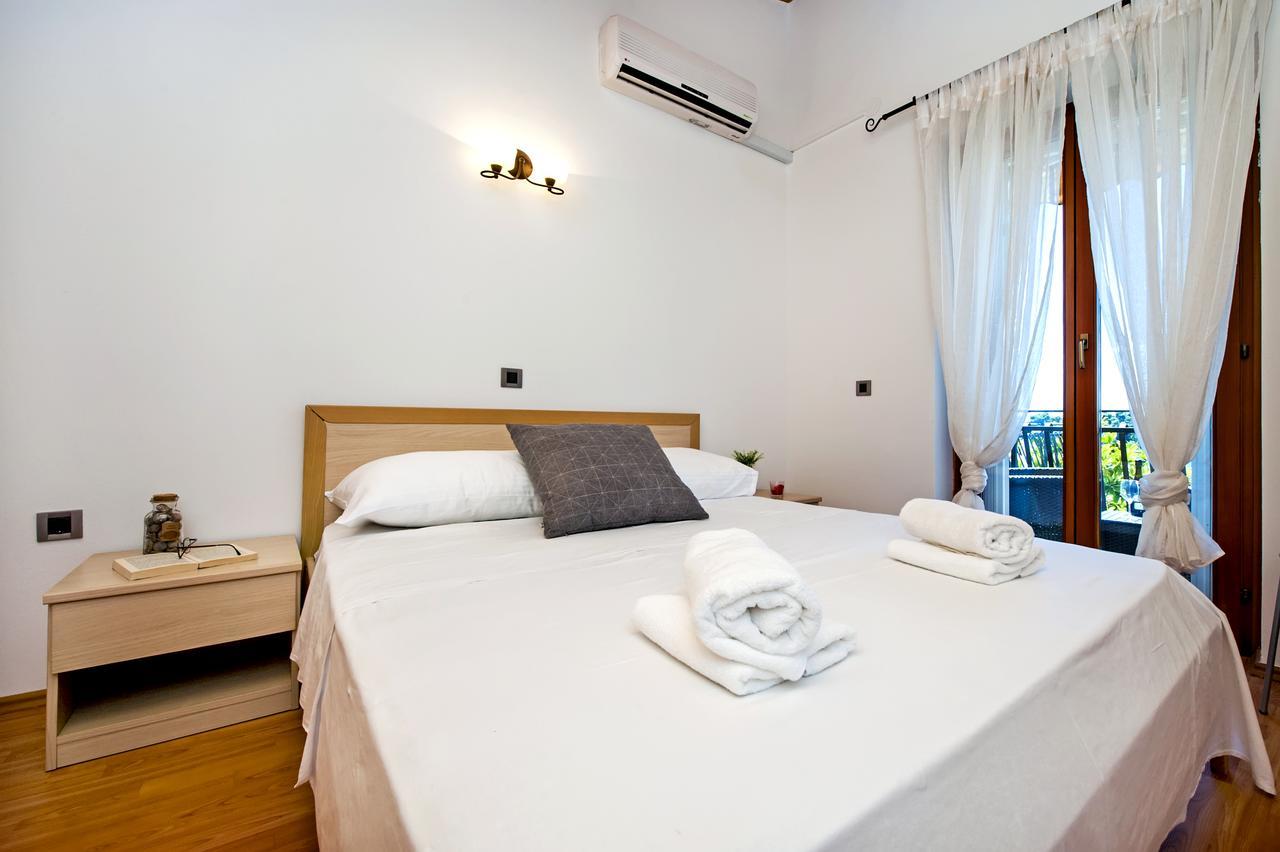 Monte With Jacuzzi Holiday home *